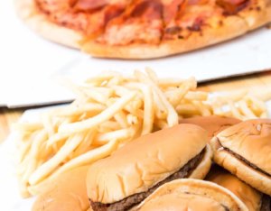モスバーガーの新商品:マルデピザが旨い!