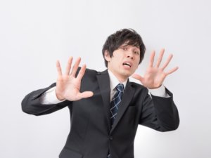 【横尾忠則西脇幻想展】美術館職員遅刻で個展を延期する事態に...
