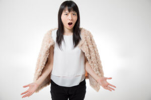 話題の「水かけ姫」チョヒョンミン氏とは？パワハラで揺れる韓国