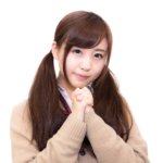 夏休み延長検討:あまりの暑さで記者会見で菅官房長官が明らかに...