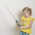 【スウェーデン】1500年前バイキング時代の剣を8歳の女の子が発見!