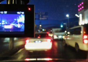 埼玉県越谷市:あおり運転でまぬけな男逮捕